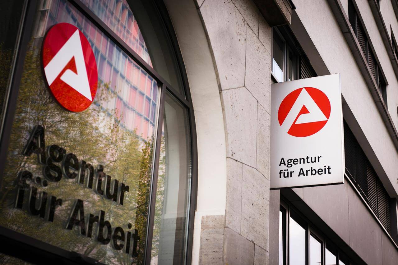Landkreis GP Agentur für Arbeit und Jobcenter Geänderte Öffnungszeiten zu Weihnachten und