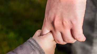 Landkreis Göppingen - Kindern eine Perspektive geben - Pflegeeltern gesucht!