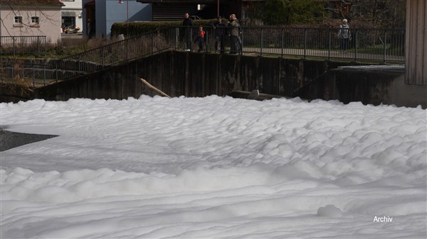 Bad Ditzenbach: Lage nach Tensidaustritt an der Fils wieder stabilisiert