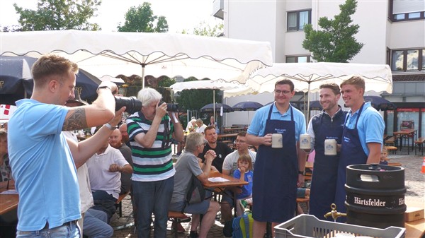 Salach: 44. Straßenfest lockt mit Musik, Genuss und Vereinskraft