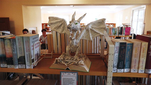 Eislingen: Kreative Buchkunst in der Stadtbücherei